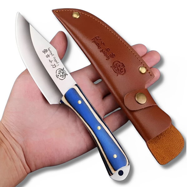 Survival knife pocket